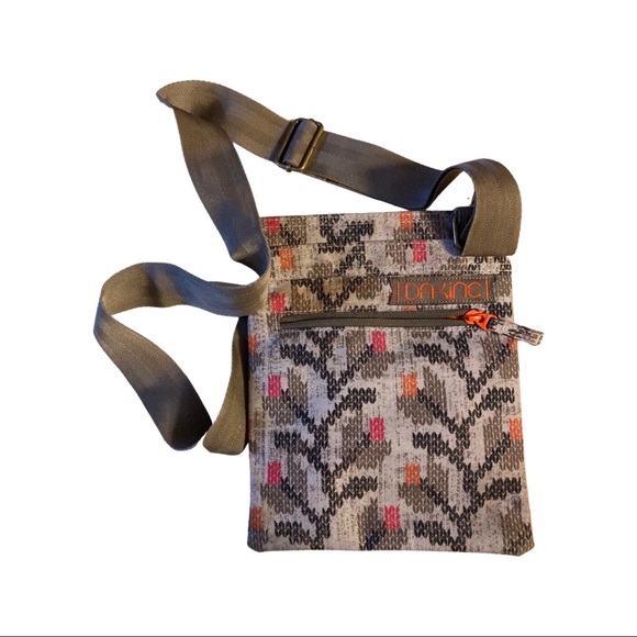$FINAL! DaKine Crossbody Jive Bag! EUC-Perfect for the mountains or Main Street! - Picture 4 of 7